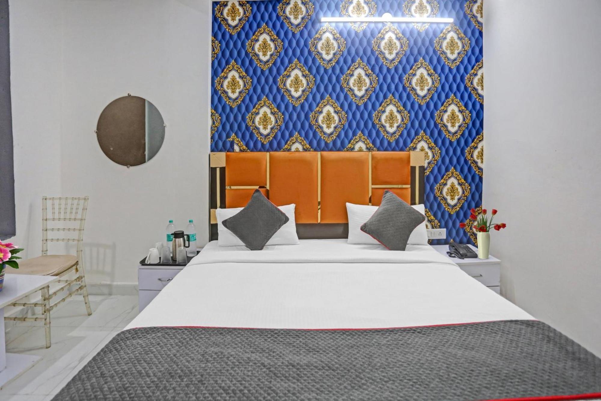 Hotel O Heritage Inn Noida Exteriör bild