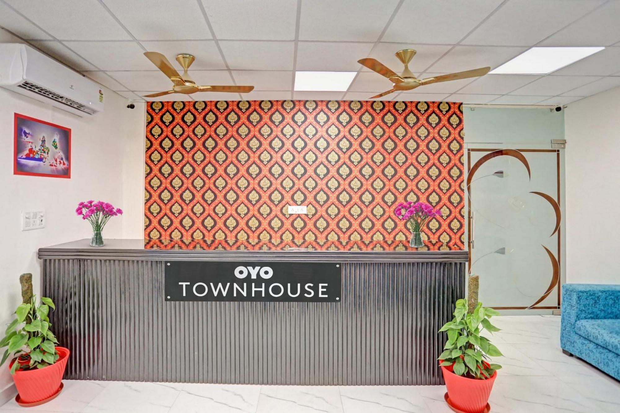 Hotel O Heritage Inn Noida Exteriör bild